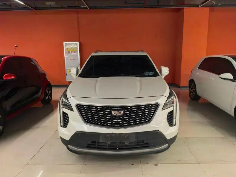 2018 Cadillac XT4 28T 2WD Luxury — миниатюра 2