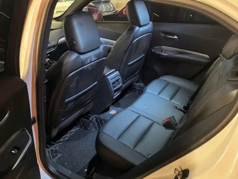 2018 Cadillac XT4 28T 2WD Luxury — миниатюра 12