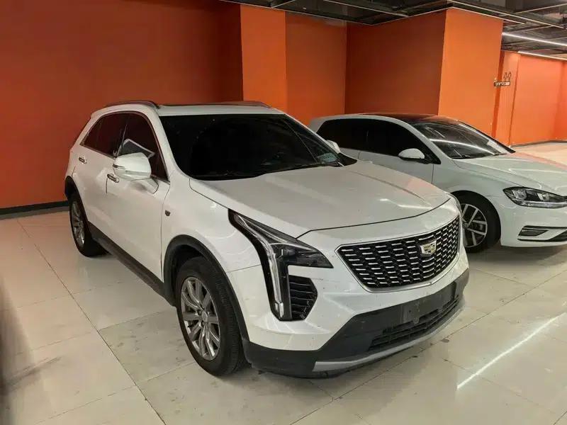 2018 Cadillac XT4 28T 2WD Luxury — миниатюра 3