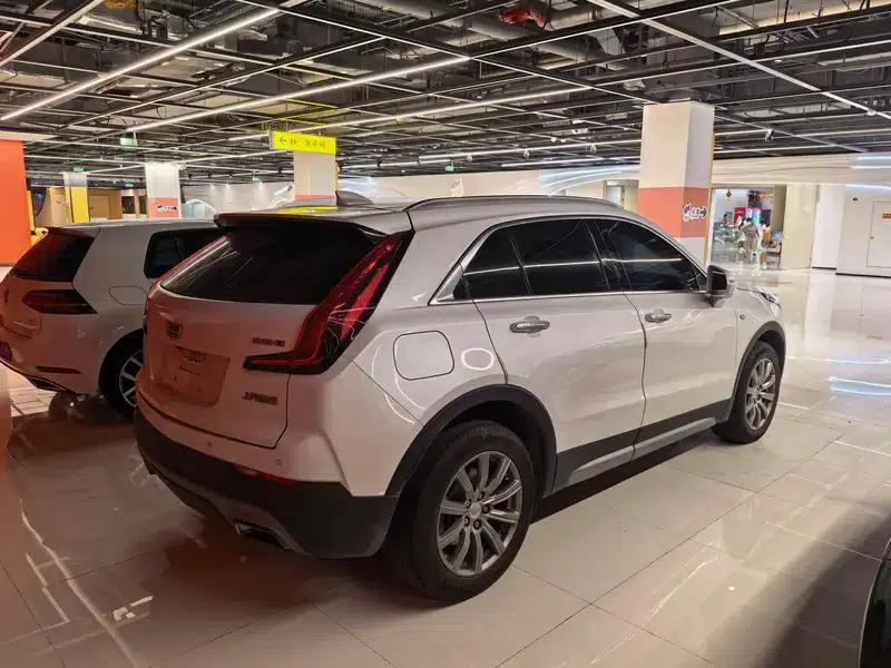 2018 Cadillac XT4 28T 2WD Luxury — миниатюра 6