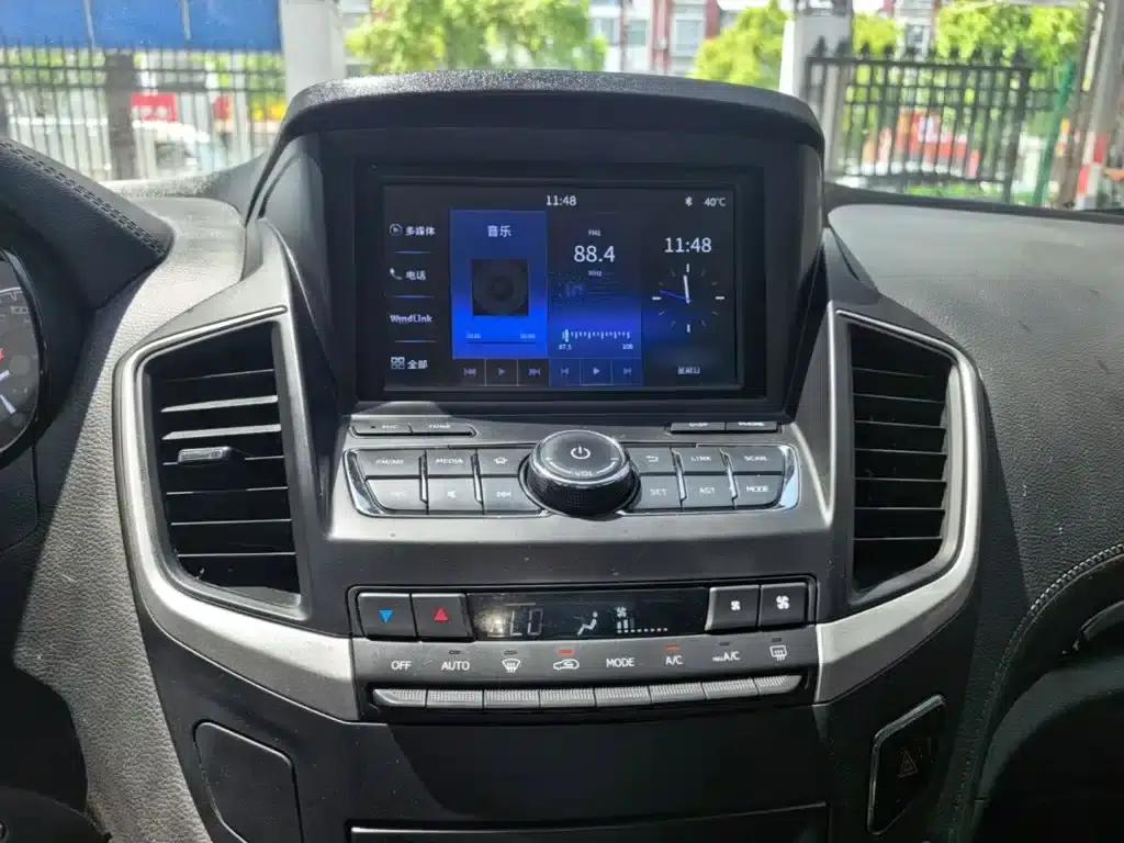 Dongfeng Fengshen AX7 2018 Classic 1.6T Automatic Elite — миниатюра 10