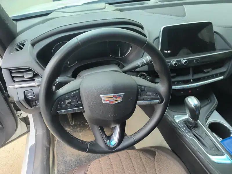 2023 Cadillac CT4 25T Luxury — миниатюра 11