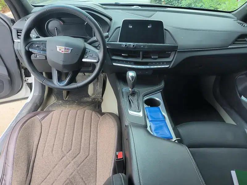 2023 Cadillac CT4 25T Luxury — миниатюра 10