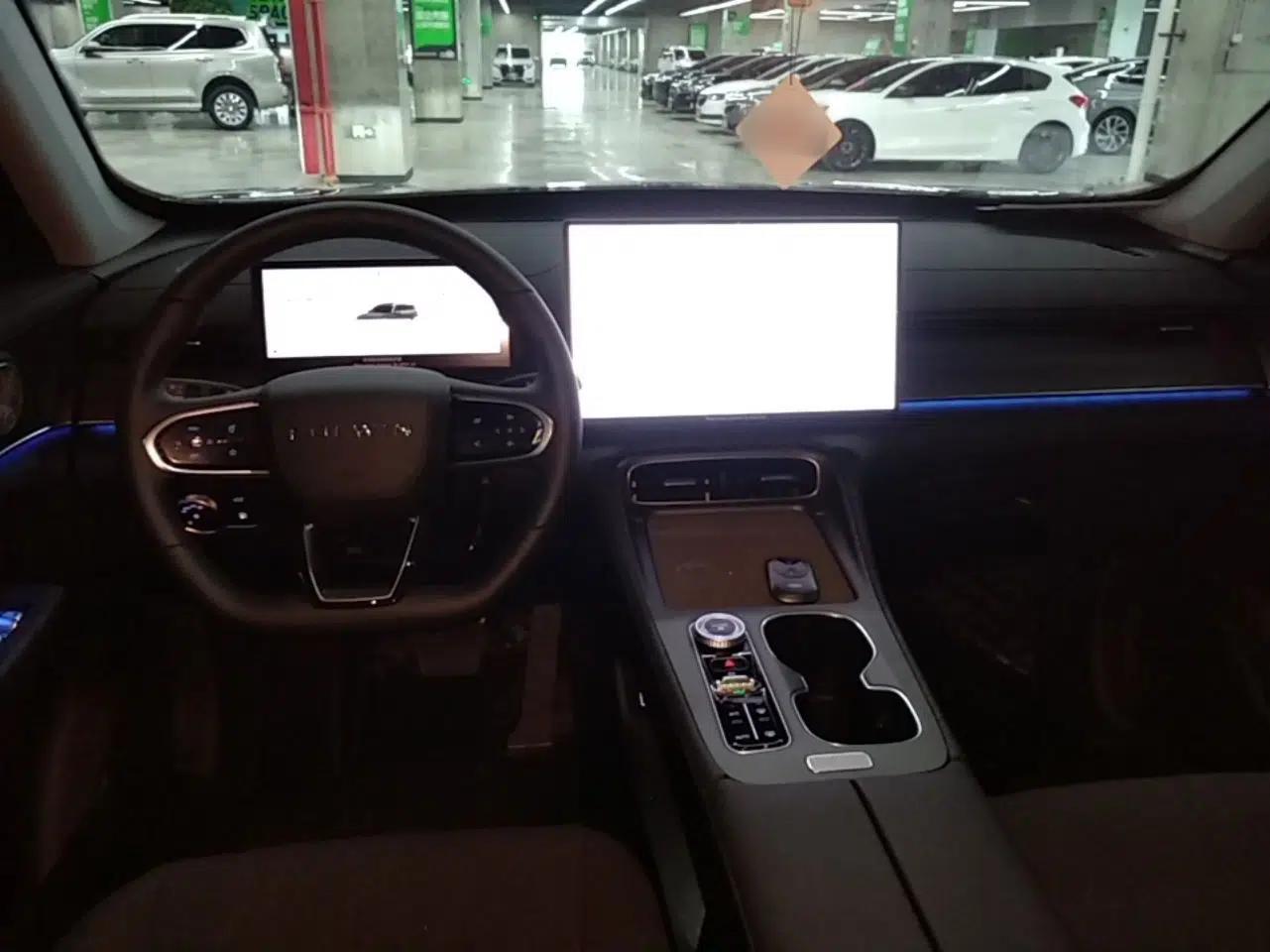 Chery Fengyun T8 2025 1.5T 130 km Luxury Edition 5-Seater — миниатюра 12