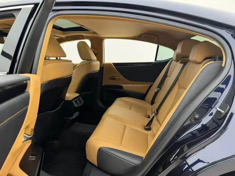 2022 Lexus ES 2.5T Automatic Rear-Wheel Drive 5-Seater (Parallel Import) — миниатюра 7