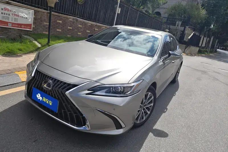 Lexus ES 2021 300h Premium Edition — миниатюра 1