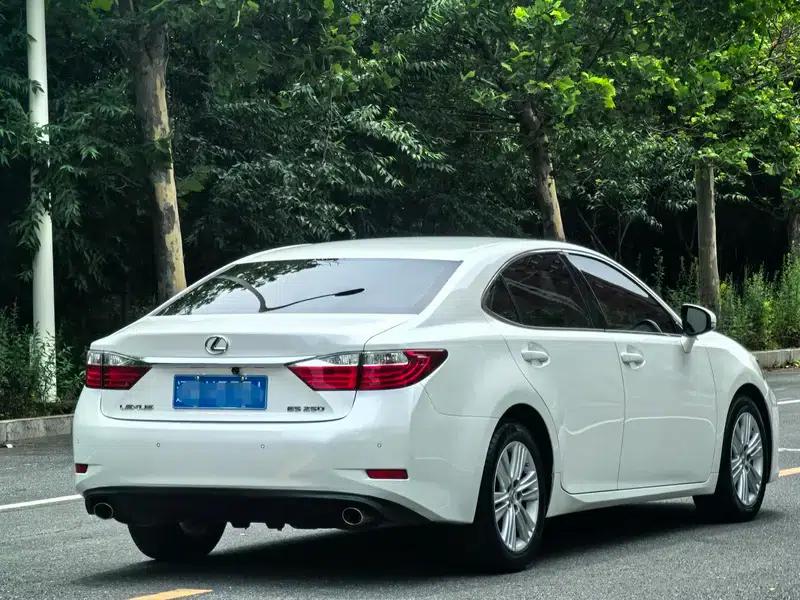 Lexus ES 2013 250 Elegant Edition — миниатюра 5