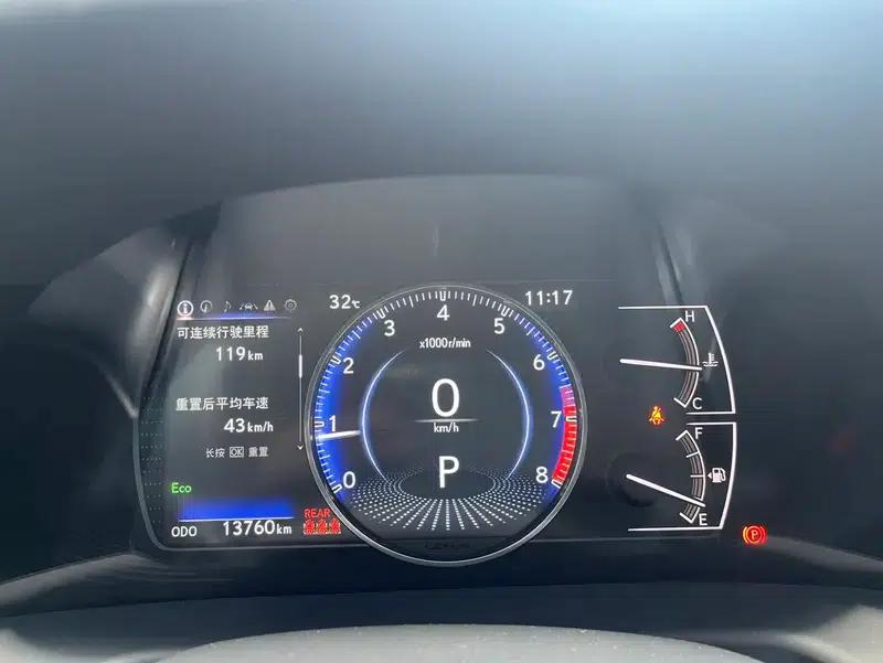 Lexus ES 2025 200 Premium Edition — миниатюра 11