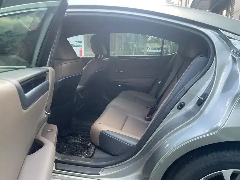 Lexus ES 2025 200 Premium Edition — миниатюра 15
