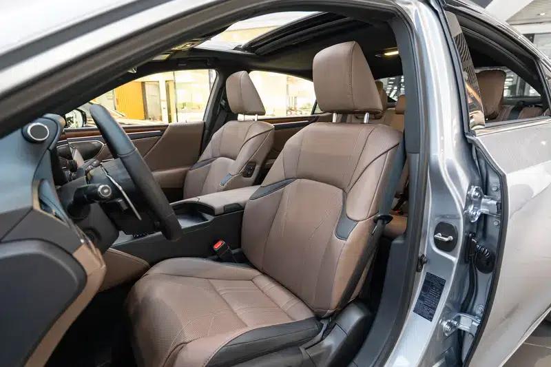 Lexus ES 2025 300h Executive Edition — миниатюра 22