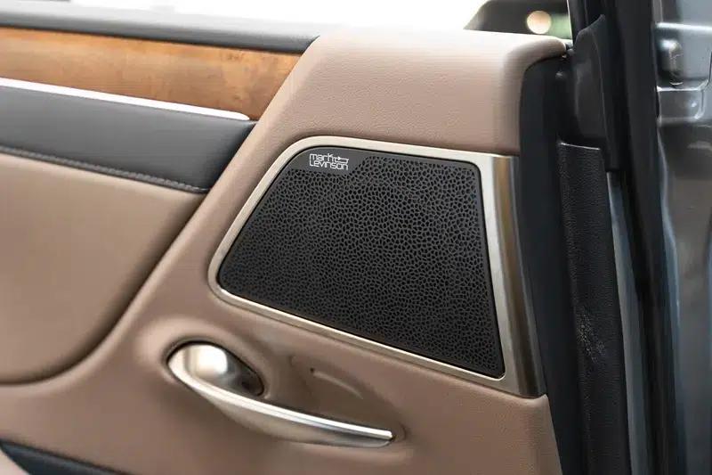 Lexus ES 2025 300h Executive Edition — миниатюра 10