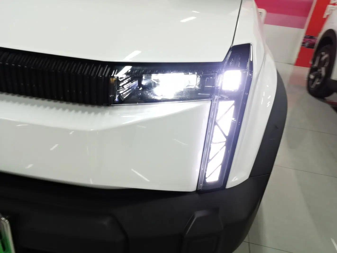 Chery Fengyun Fulwin X3 2025 Model 401 Feng Shang Edition — миниатюра 8