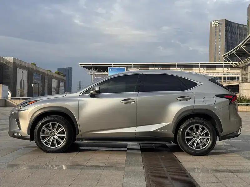 Lexus NX 2020 300h FWD Sport Edition (China VI Emission Standard) — миниатюра 4