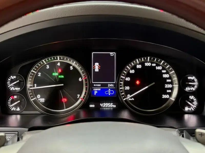 2021 Lexus LX 5.7L Automatic 4WD 8-Seater (Parallel Import) — миниатюра 20