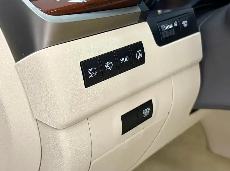 2021 Lexus LX 5.7L Automatic 4WD 8-Seater (Parallel Import) — миниатюра 22