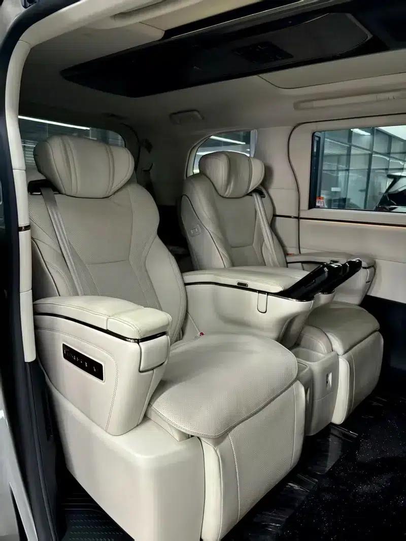 Lexus LM 2023 350h E-Four 7-Seat Elegant Edition — миниатюра 9