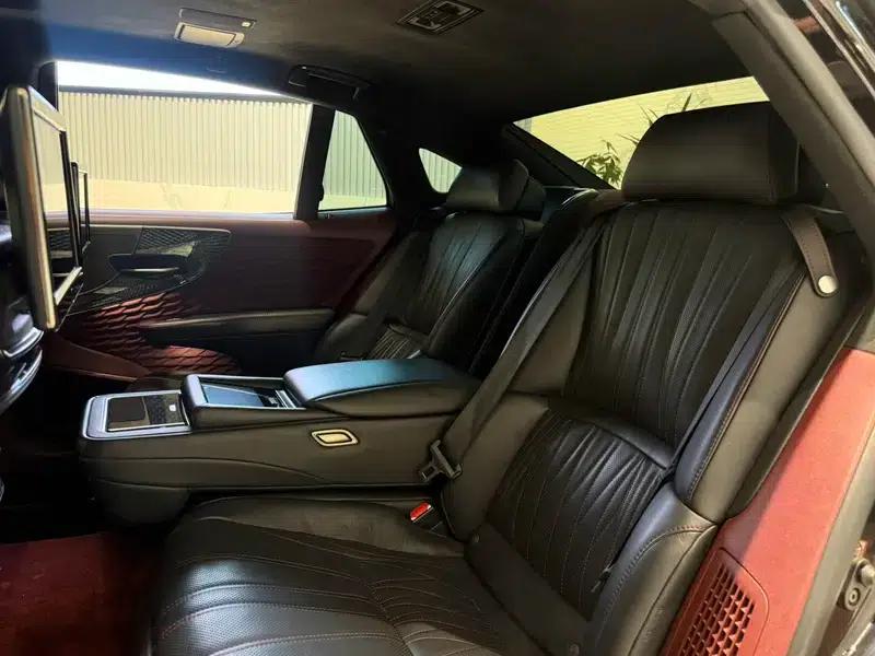 Lexus LS 2018 500h Executive Edition (China V emission standard) — миниатюра 18