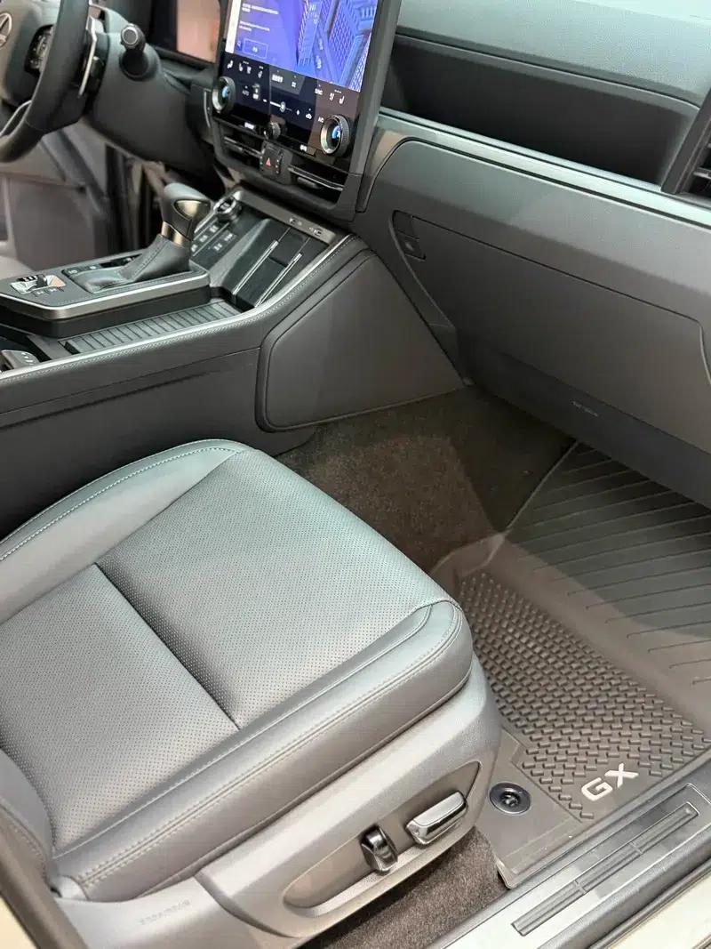 2025 Lexus GX 3.4T Automatic AWD 5-seater (Parallel Import) — миниатюра 4