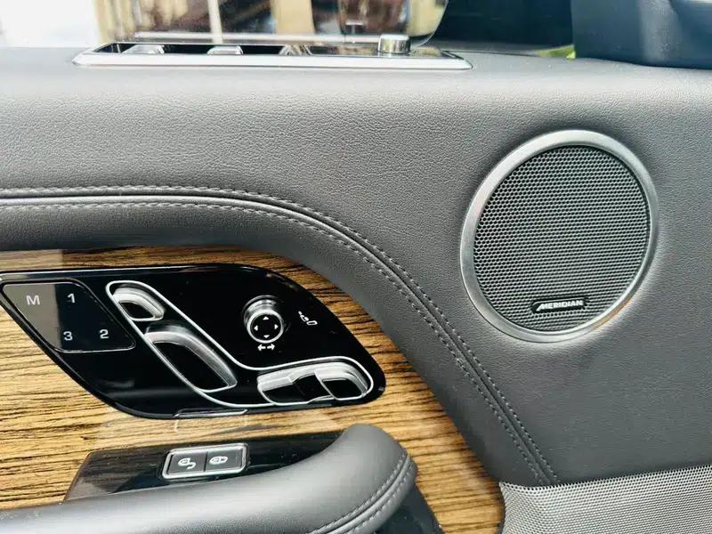 Range Rover 2019 3.0 V6 SC Legendary Long Wheelbase — миниатюра 9