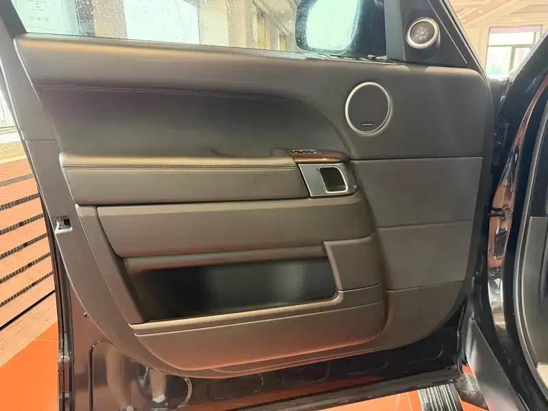 2014 Range Rover Facelift 3.0 V6 SC Vogue — миниатюра 17