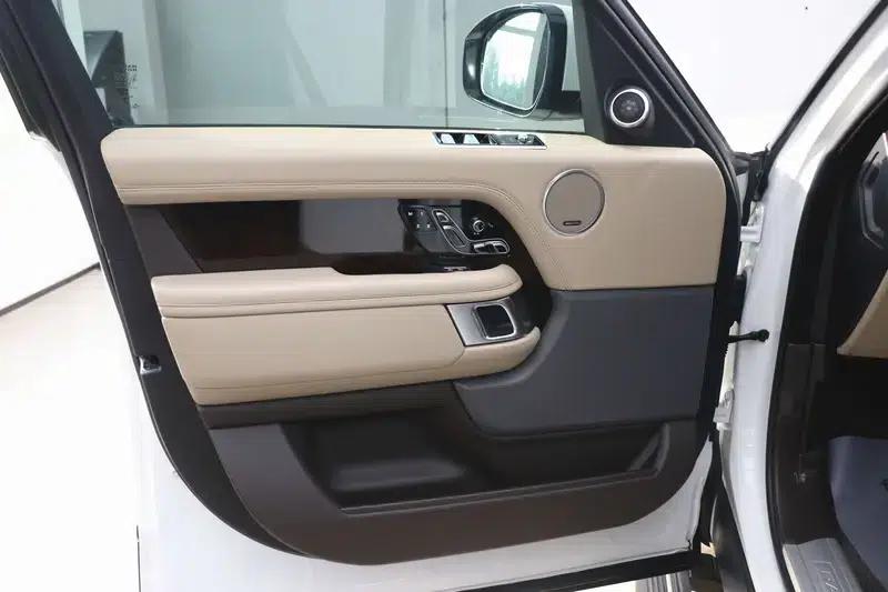 Range Rover 2021 3.0 L6 Legendary Edition — миниатюра 11