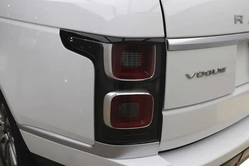 Range Rover 2021 3.0 L6 Legendary Edition — миниатюра 8