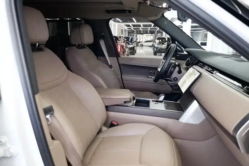 Range Rover 2024 3.0 L6 400PS Grand Long Wheelbase — миниатюра 13