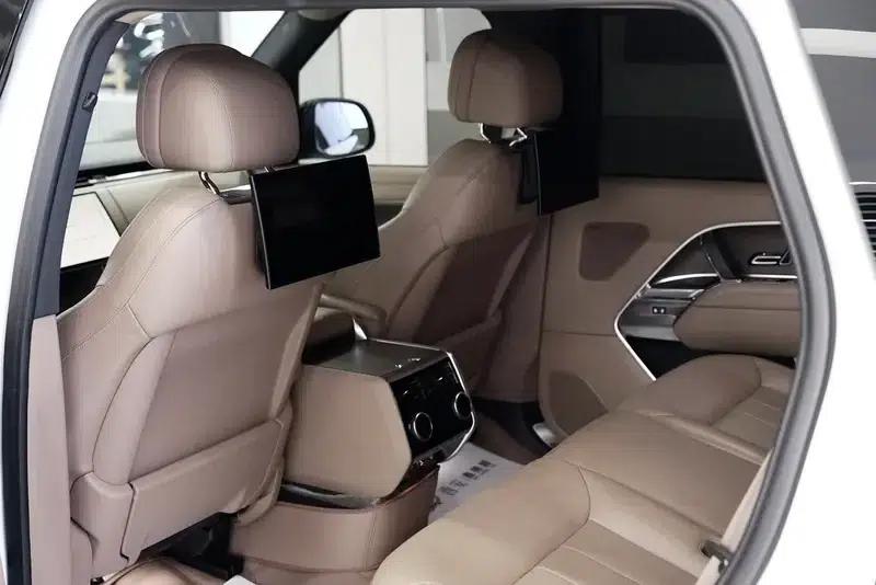 Range Rover 2024 3.0 L6 400PS Grand Long Wheelbase — миниатюра 14