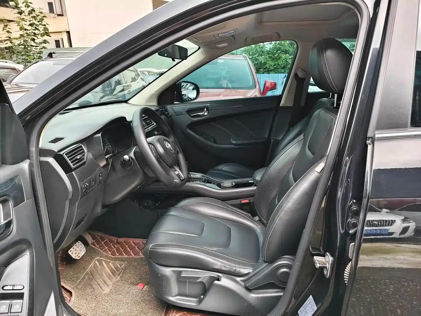 Fengguang 580 2016 Facelift 1.5T CVT Comfort Model — миниатюра 3