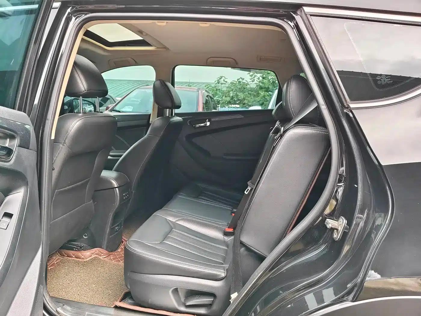 Fengguang 580 2016 Facelift 1.5T CVT Comfort Model — миниатюра 5