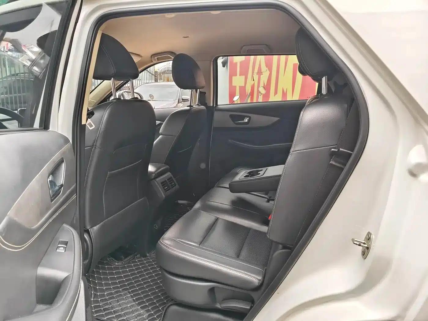 Fengguang S560 2018 Upgraded Model 1.8L CVT Premium 7-Seater — миниатюра 6