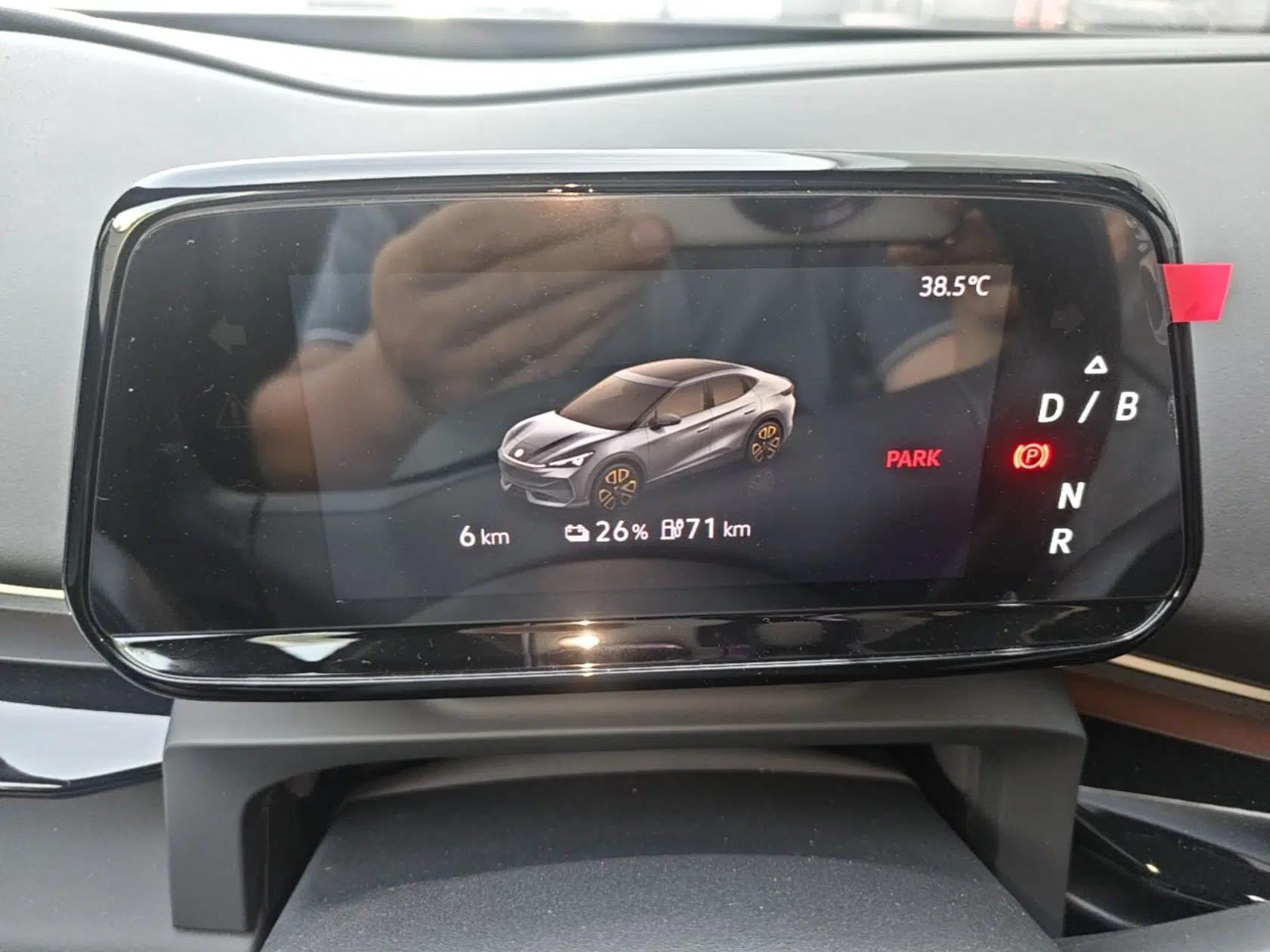 Volkswagen ID.UNYX 2025 Pure Model — миниатюра 14