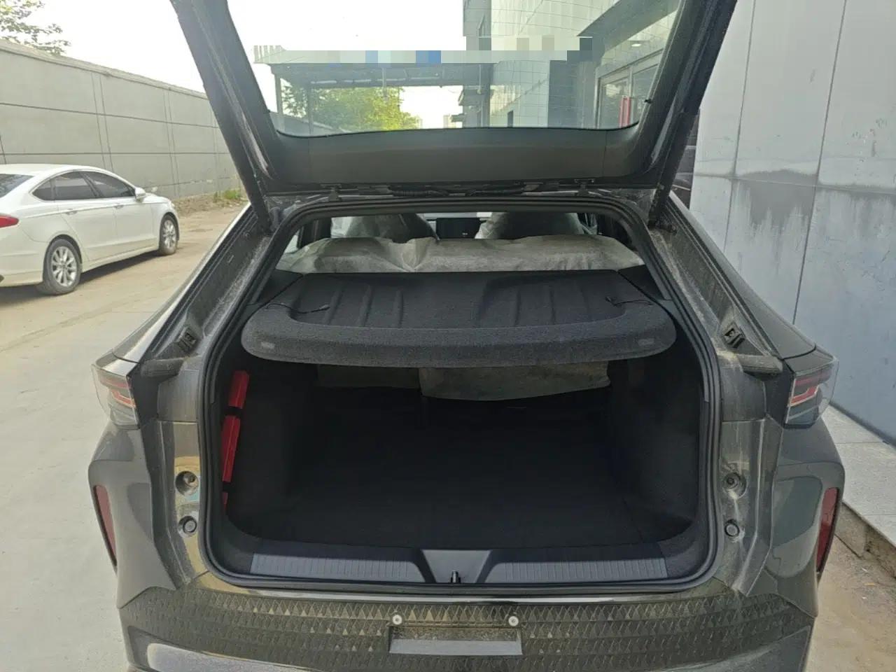 Volkswagen ID.UNYX 2025 Pure Model — миниатюра 22
