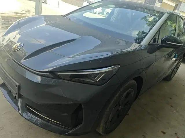 Volkswagen ID.UNYX 2025 Pure Model