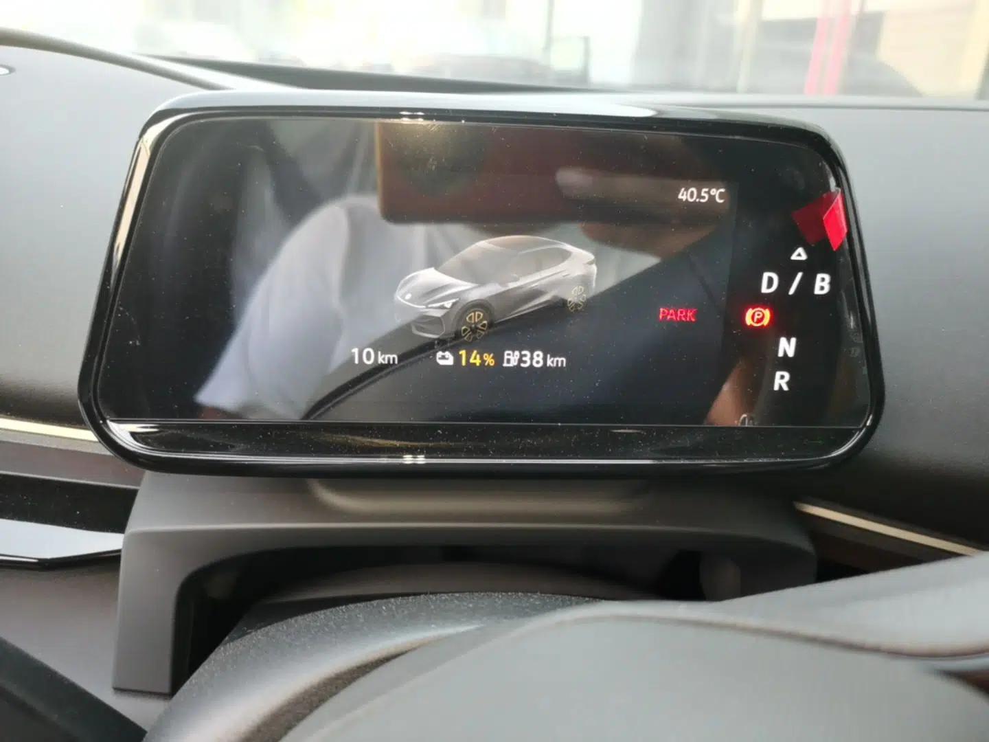 Volkswagen ID.UNYX 2025 Pure Model — миниатюра 14
