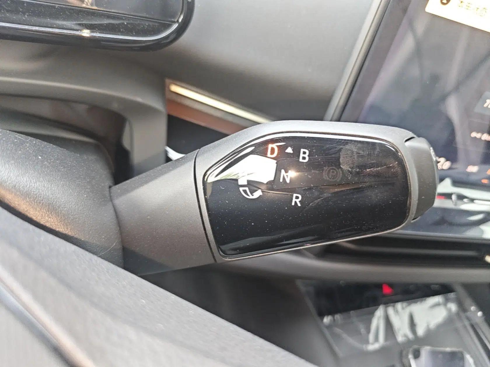Volkswagen ID.UNYX 2025 Pure Model — миниатюра 16
