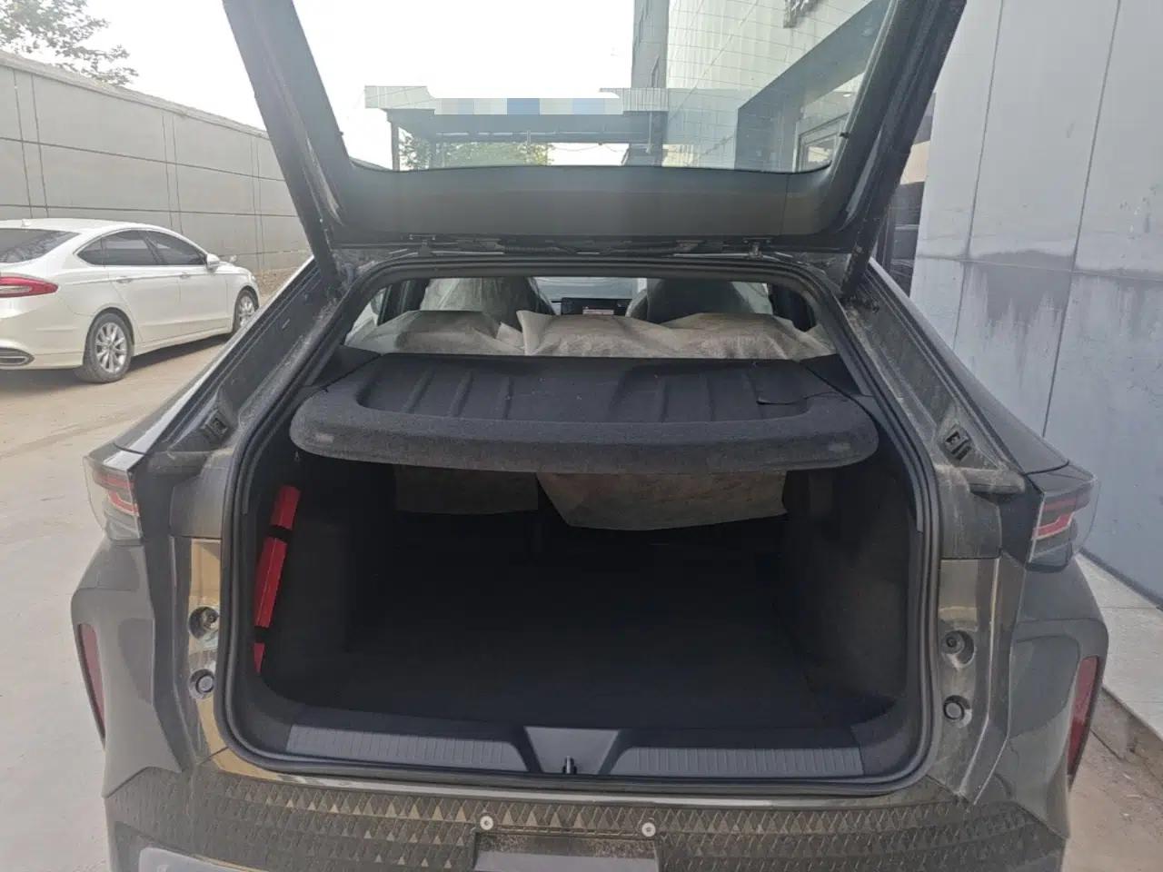 Volkswagen ID.UNYX 2025 Pure Model — миниатюра 22