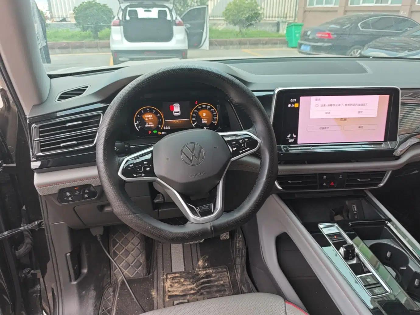Volkswagen Teramont X 2021 330TSI Two-Wheel-Drive Prestige Luxury Edition — миниатюра 18