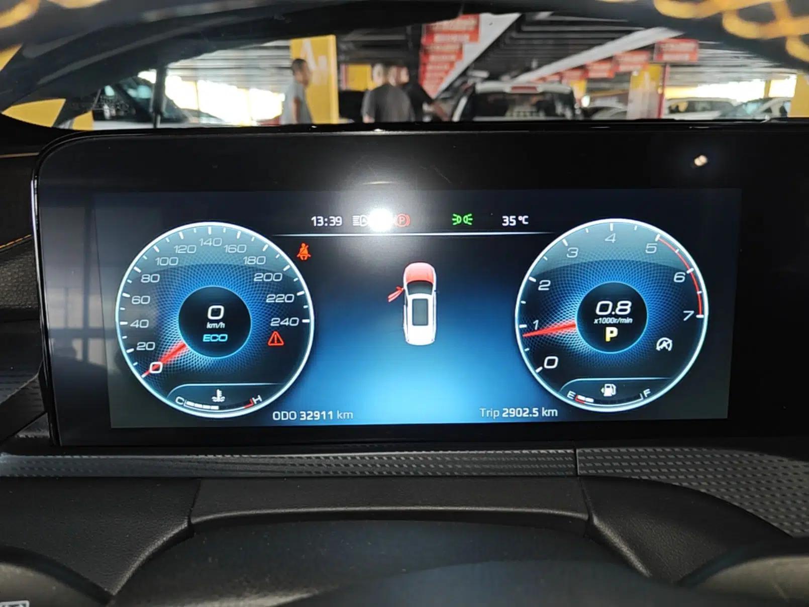 Ford Equator 2023 EcoBoost 225 Obsidian Orange Edition Prestige 7-Seater (2/2/3) — миниатюра 19