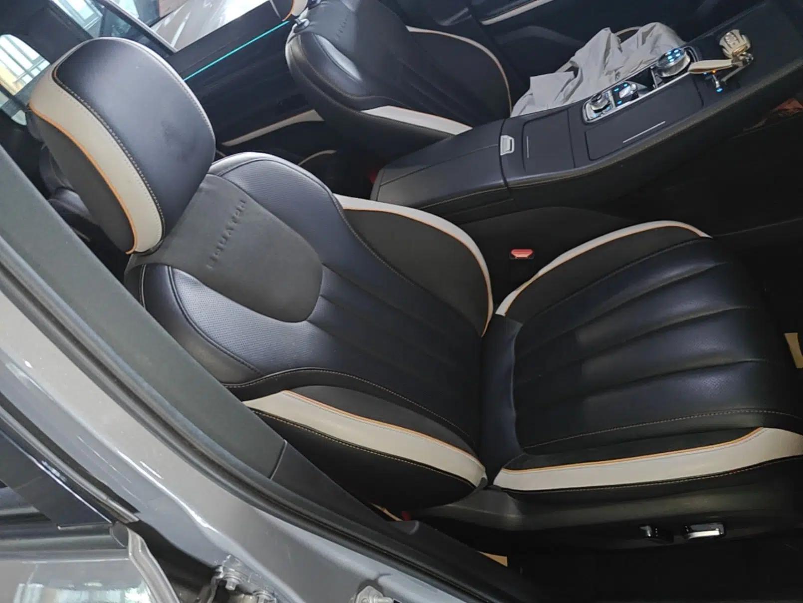 Ford Equator 2023 EcoBoost 225 Obsidian Orange Edition Prestige 7-Seater (2/2/3) — миниатюра 24