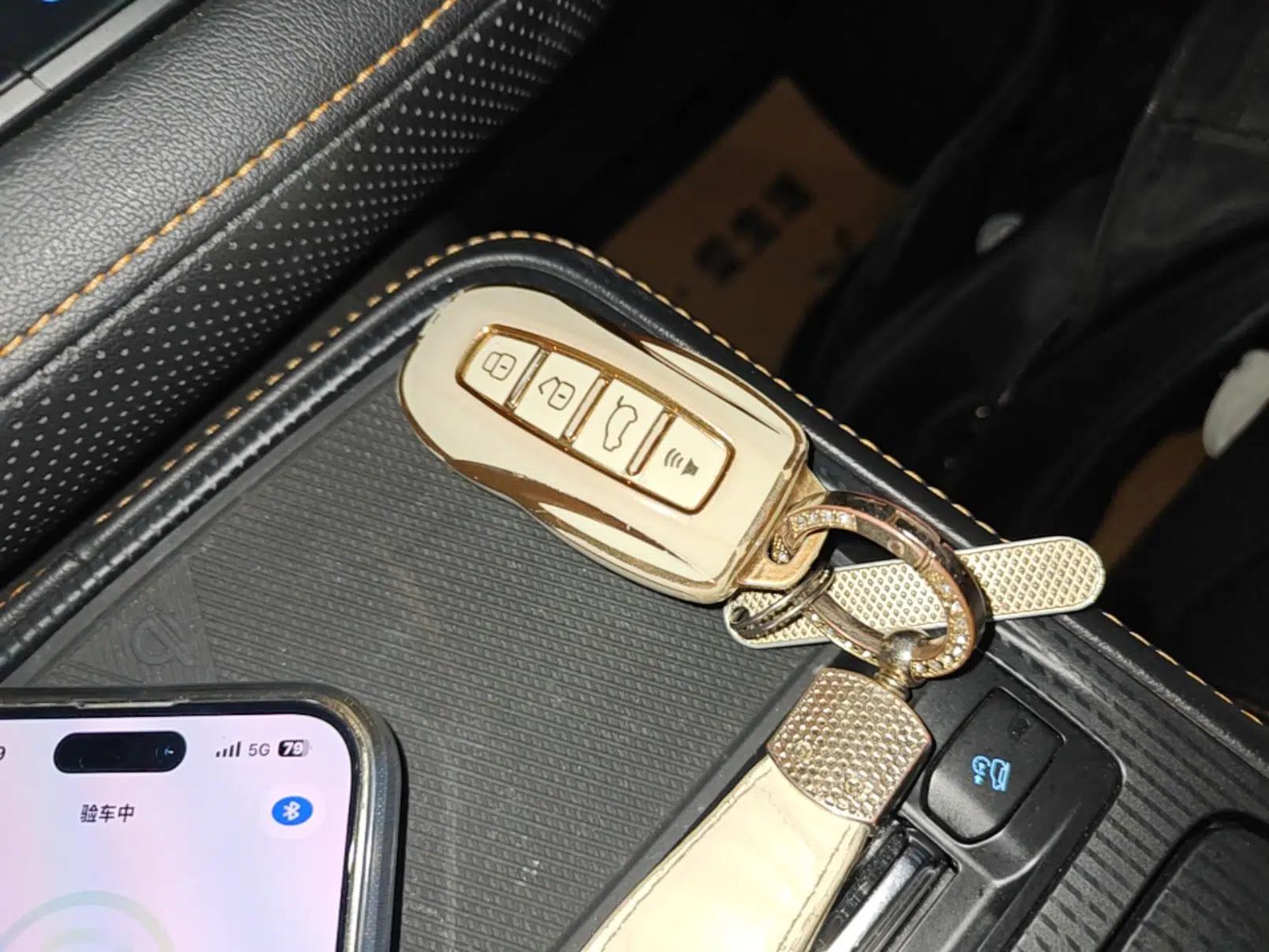 Ford Equator 2023 EcoBoost 225 Obsidian Orange Edition Prestige 7-Seater (2/2/3) — миниатюра 28