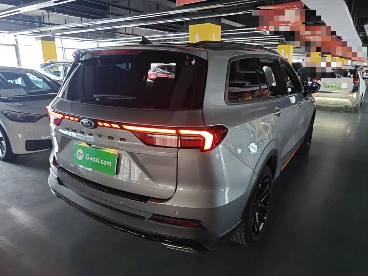 Ford Equator 2023 EcoBoost 225 Obsidian Orange Edition Prestige 7-Seater (2/2/3) — миниатюра 6