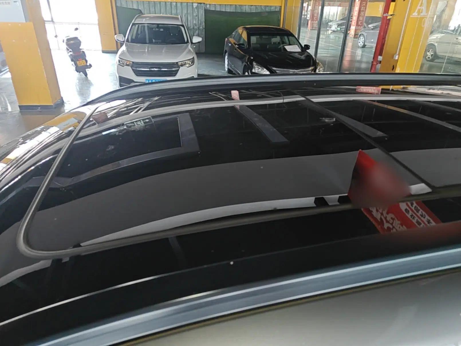 Ford Equator 2023 EcoBoost 225 Obsidian Orange Edition Prestige 7-Seater (2/2/3) — миниатюра 7