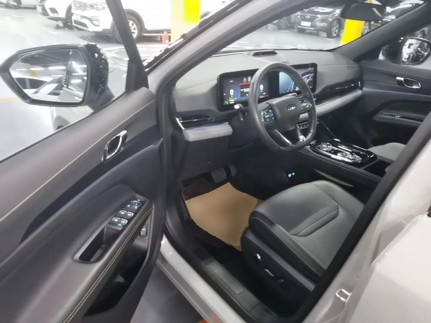 Ford Equator Sport New Energy 2025 Luxury Plus Version — миниатюра 18