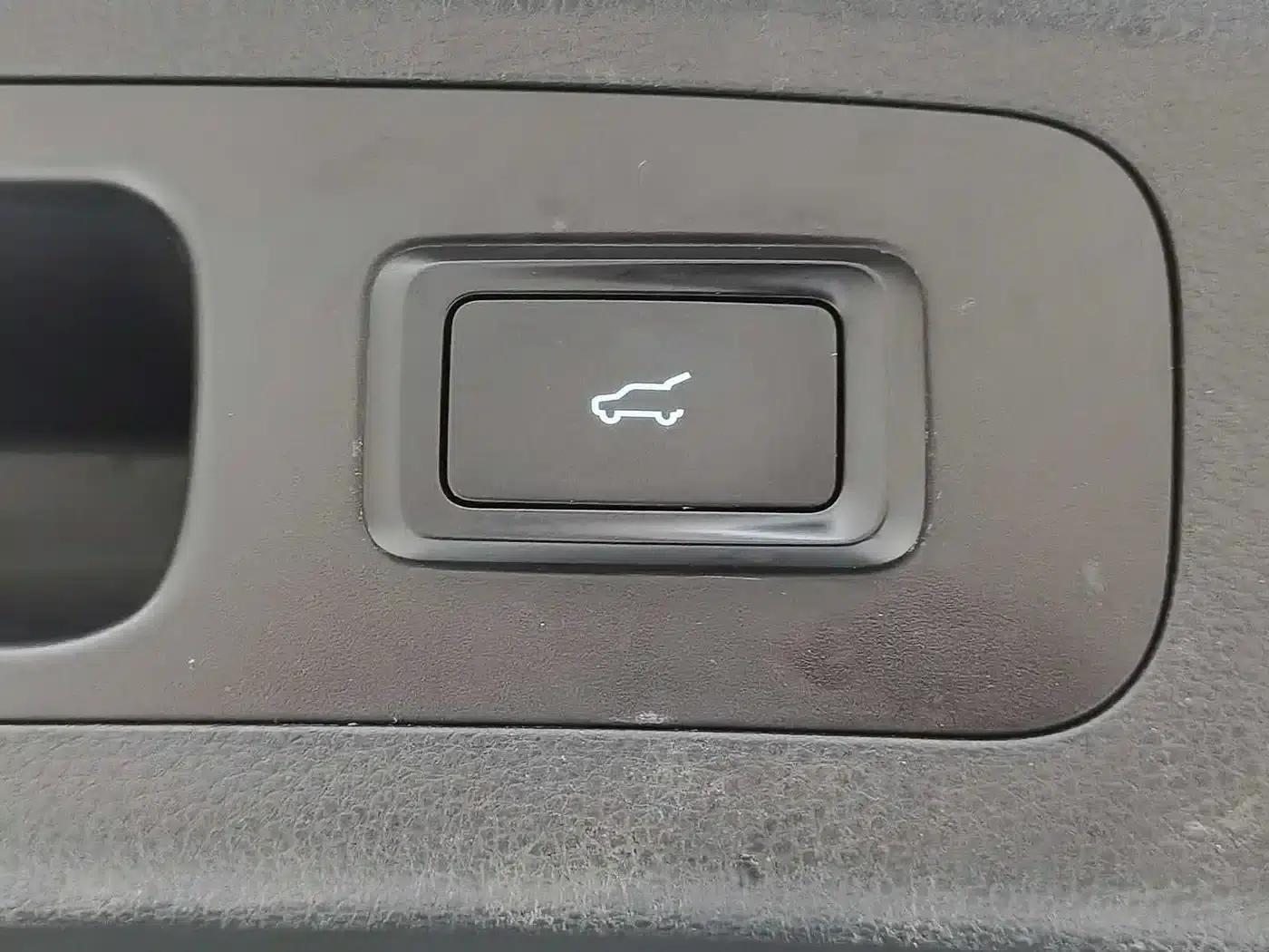 Lingyu 2023 EcoBoost 225 Premium 7-seater (2/2/3 seats) — миниатюра 12