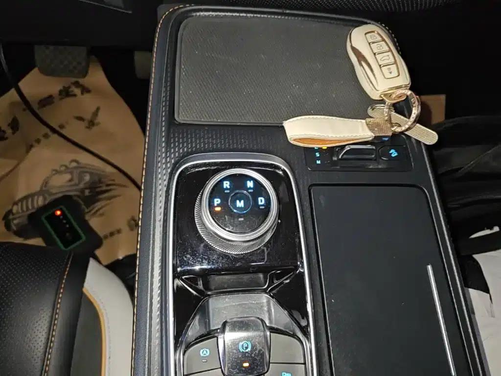 Lingyu 2023 EcoBoost 225 Obsidian Orange Edition, 7-seater (2/2/3 seats) — миниатюра 14