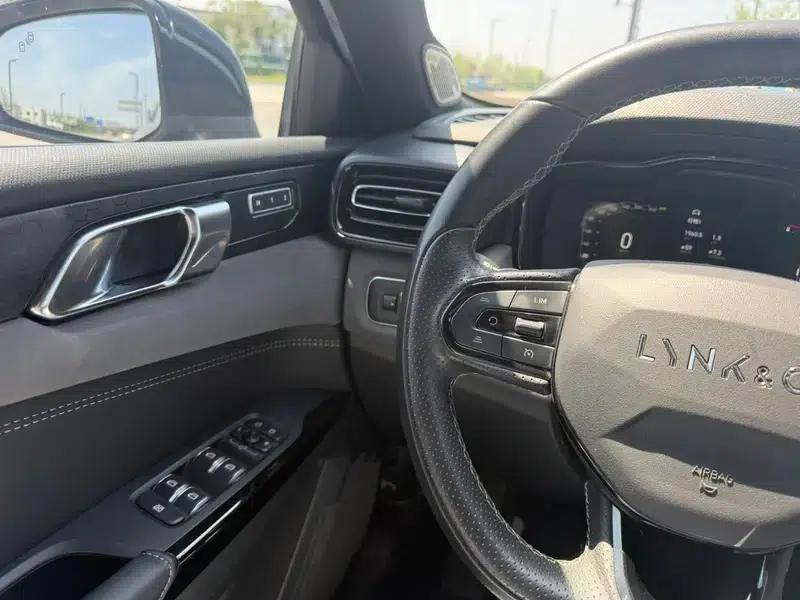 Lynk & Co 03 2022 1.5TD DCT Pro — миниатюра 10