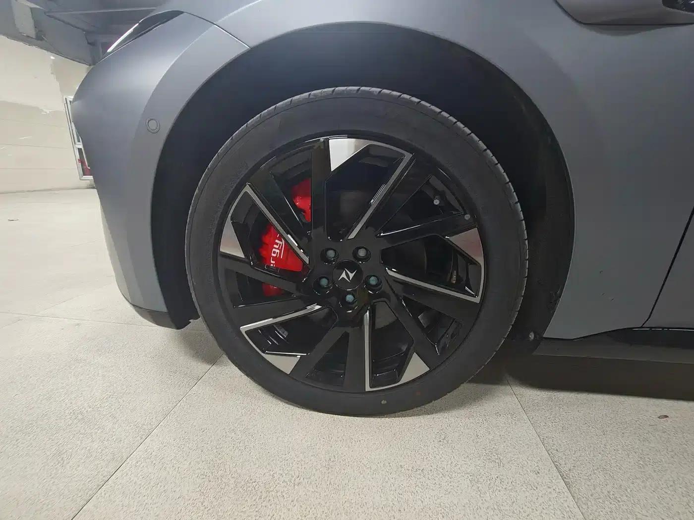eπ007 2024 Pure Electric 540 AWD Max Edition — миниатюра 9