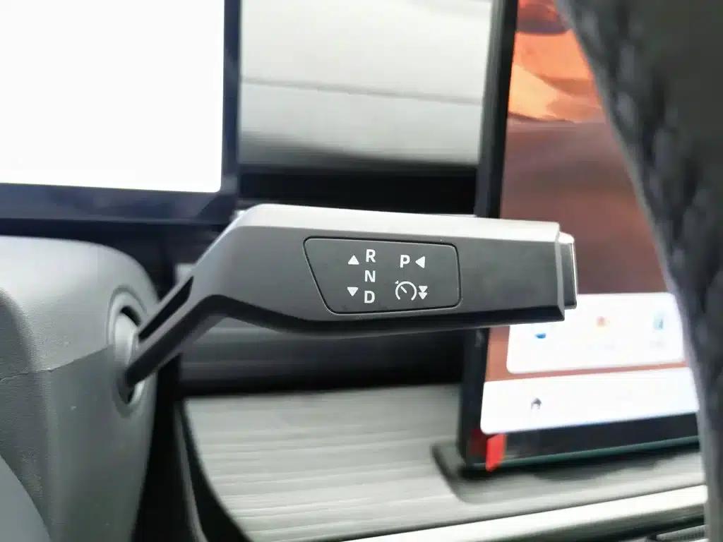 eπ007 2025 Pure Electric 565 AWD Max Navigator Edition — миниатюра 13