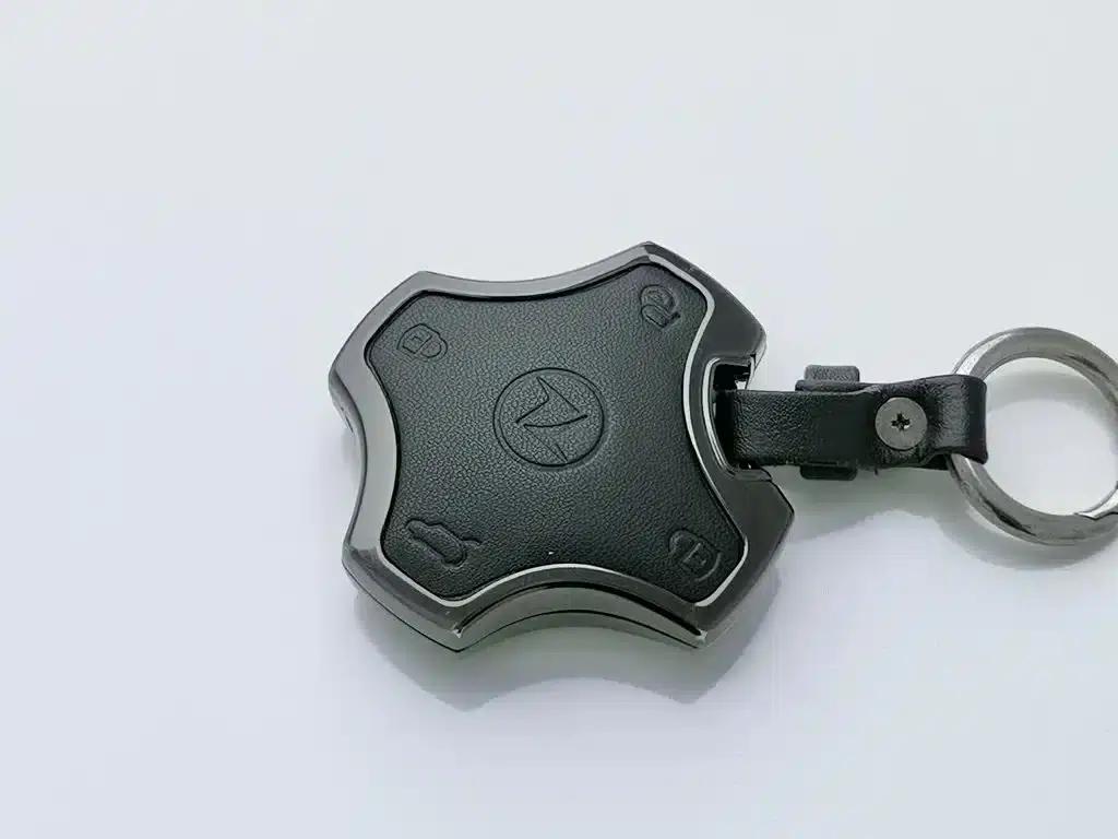 eπ007 2025 Pure Electric 565 AWD Max Navigator Edition — миниатюра 19